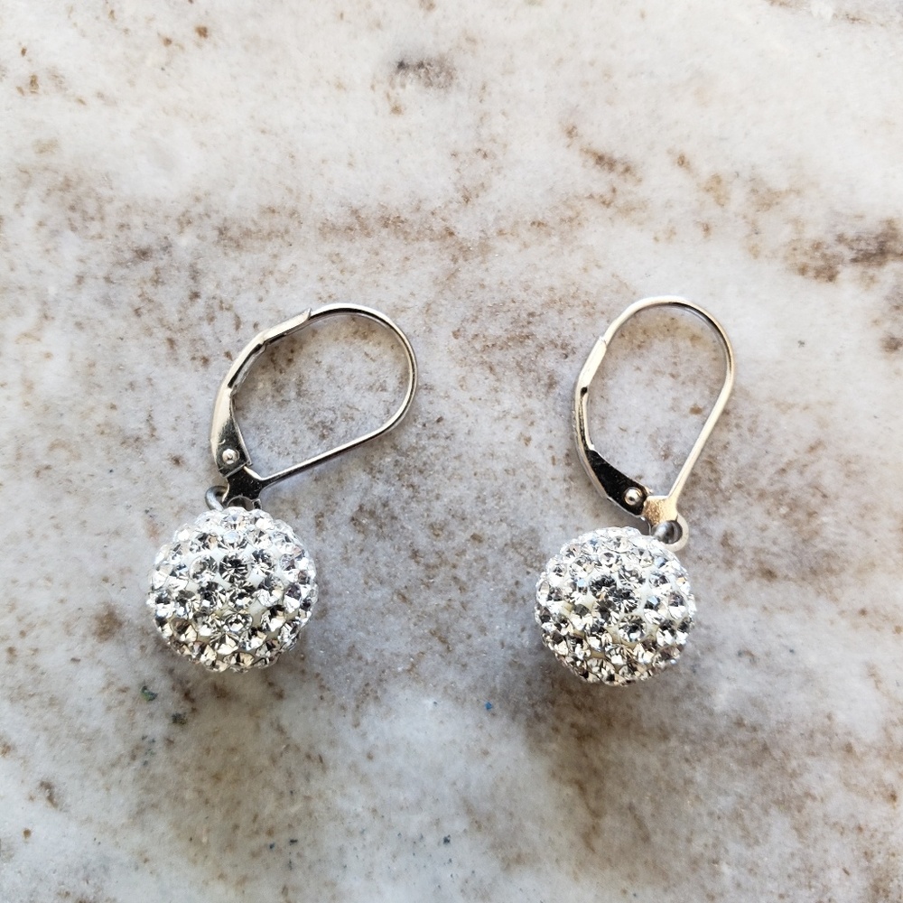 Small dangle earrings